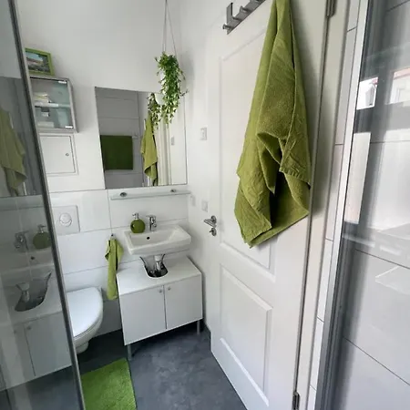 Charmantes Haeuschen Mit Gaestezimmer In