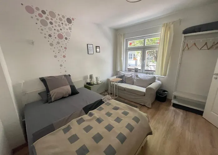 Charmantes Haeuschen Mit Gaestezimmer In